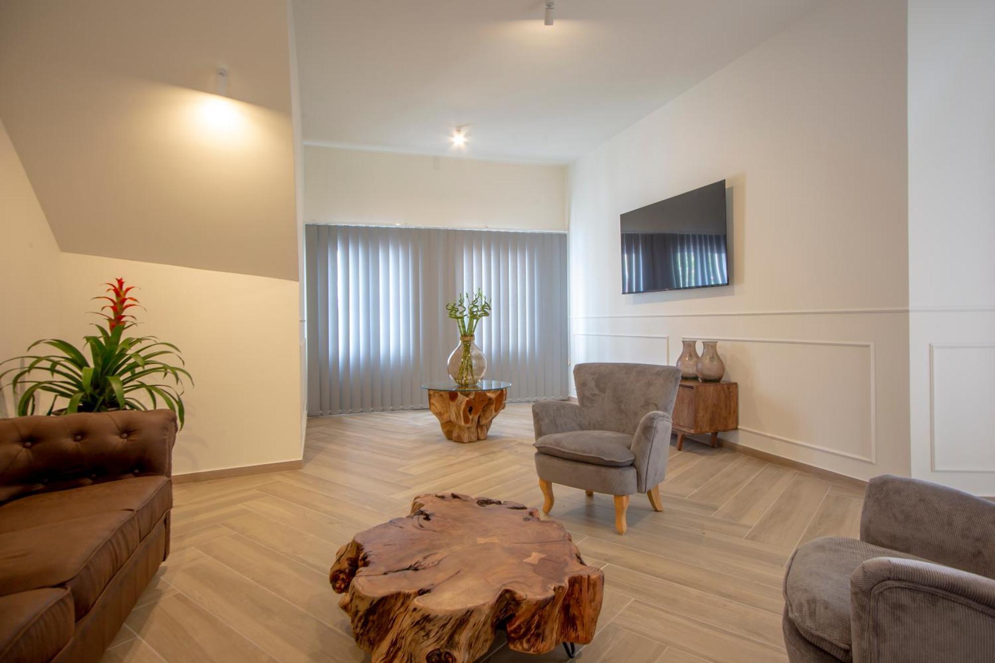 Guest House Jacaranda FAO Buitenkant foto